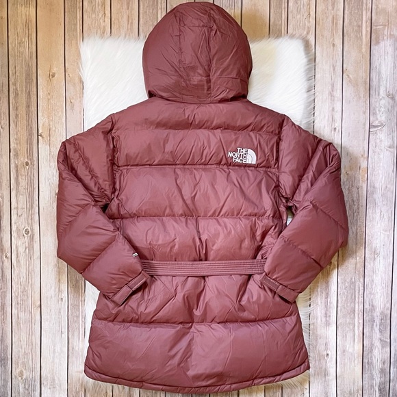 The North Face Women’s Nuptse Belted Mid Jacket - Picture 7 of 10